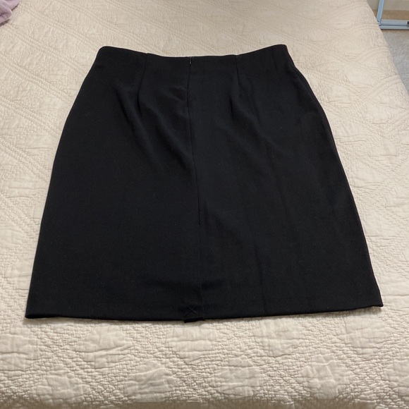NWT Philosophy, Classic Black Pencil Skirt - Size 12 - Picture 2 of 6